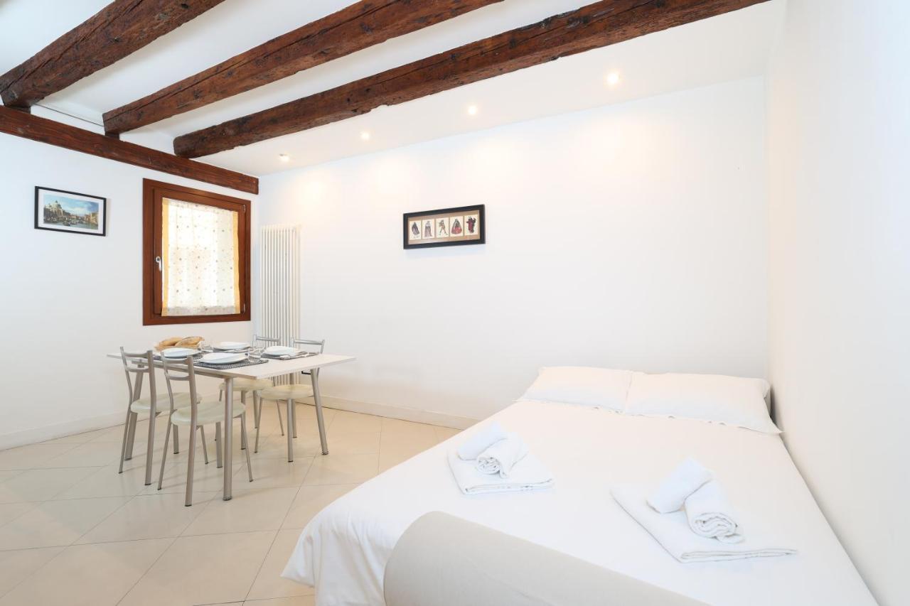 Apartment Bricola Biennale *